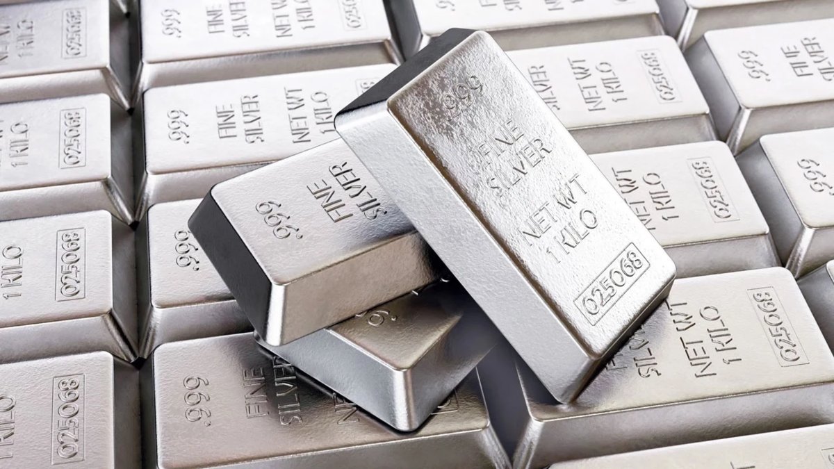 Gümüş tarihi zirvede: Ons fiyatı 56,9 doları gördü
