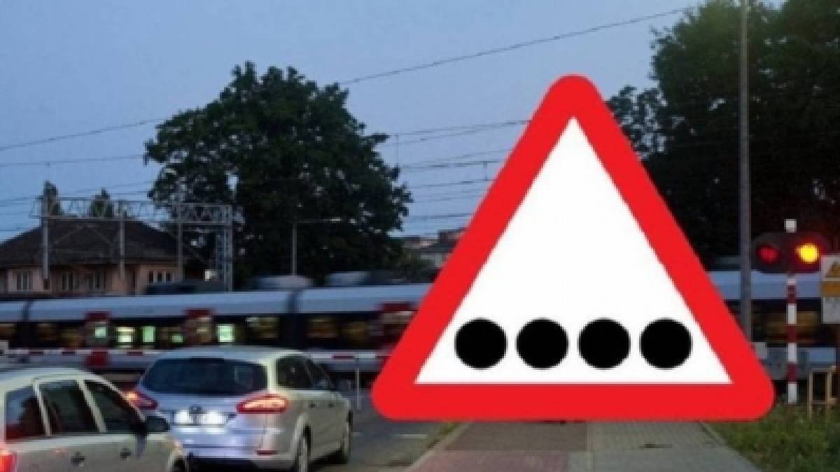 Trafikte gören şaşırdı! O tabelanın anlamını bilen çıkmadı: Dört siyah noktalı tabelanın anlamı bakın ne çıktı?