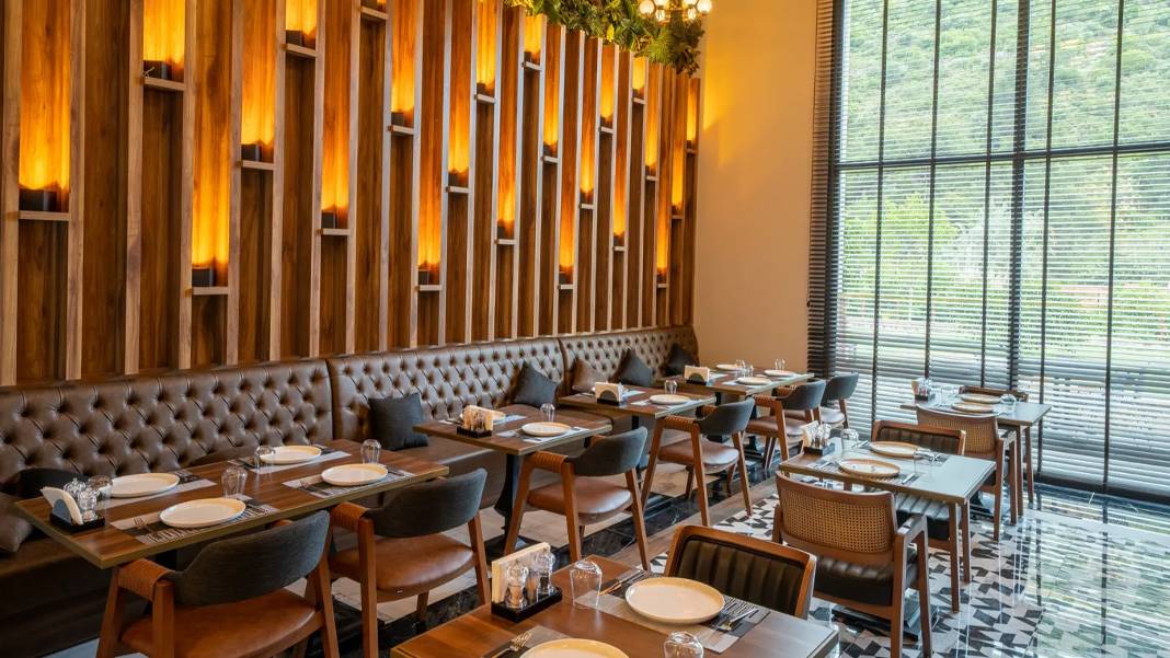 Kafe ve restoranlarda ek ücret dönemi bitiyor: Bahşiş gönüllü, servis ücreti yasak