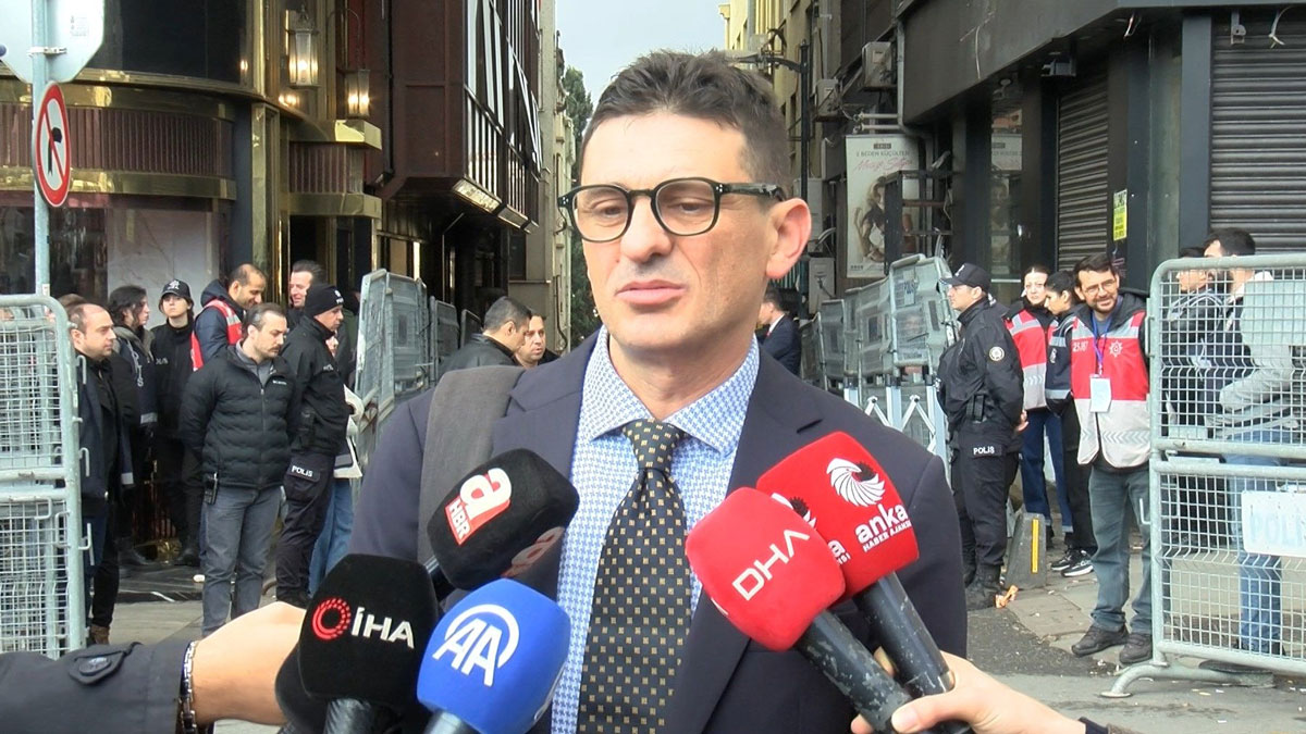 Papa 14. Leo, Ahmet Minguzzi'nin babası ile görüştü