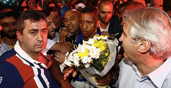 Fenerbahçe Nani'nin bonservis bedelini açıkladı