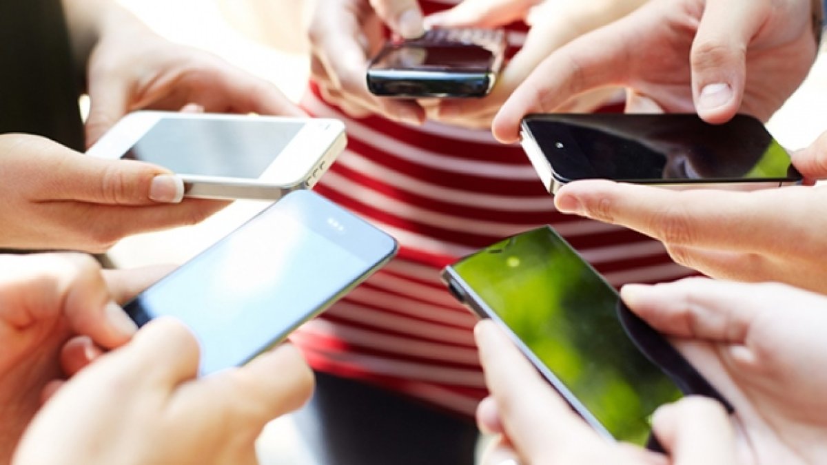 Cep telefonu hattı almak zorlaşıyor: Kimlik, yüz ve parmak izi biyometrik verileri istenecek