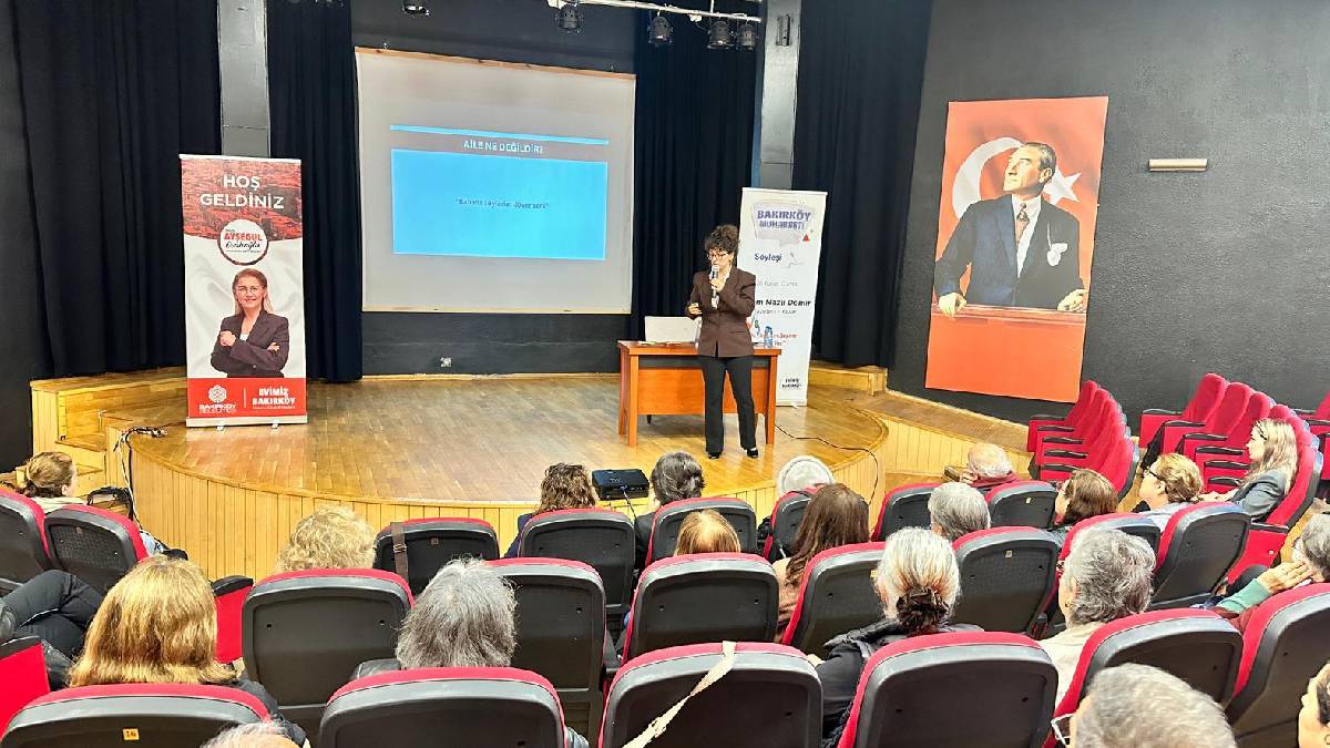 Bakırköy’de kadınların sesine kulak veren söyleşi