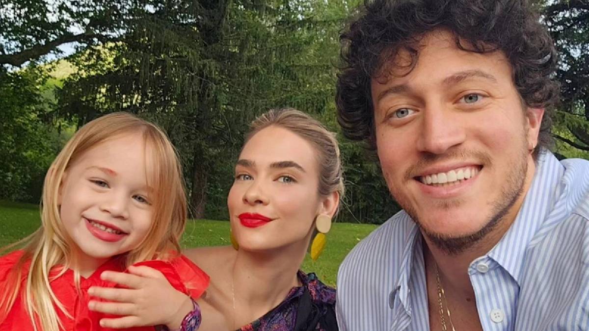 Ünlü çiftten radikal karar! Çocuklarının eğitimi İngiltere kapısını araladı: Yeni hayatları artık orada!