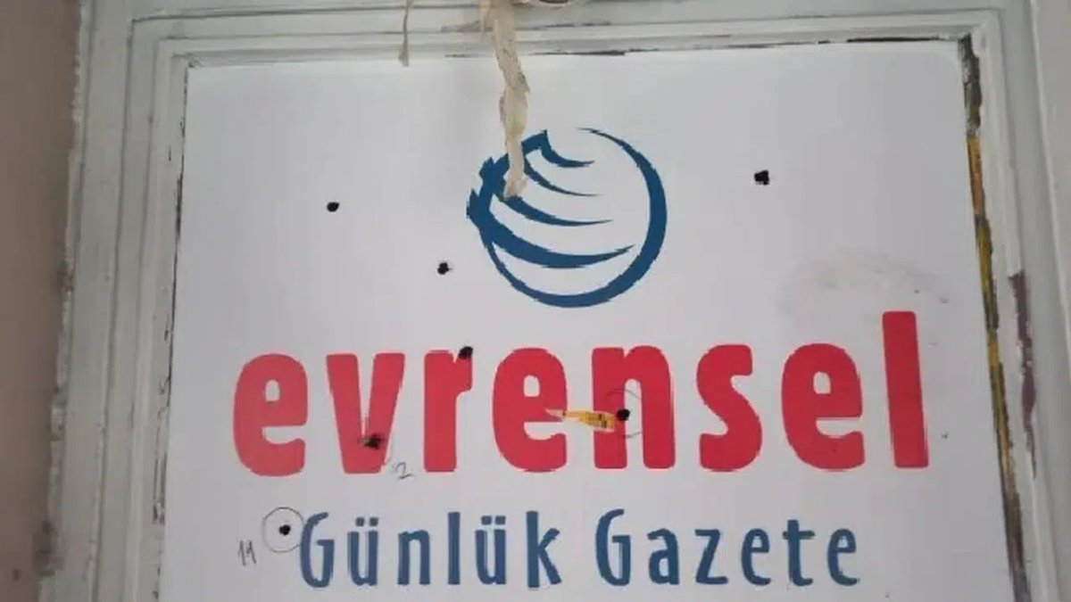 Evrensel Gazetesi'ne saldırı: İsa Can Biler hakkında tahliye kararı verildi