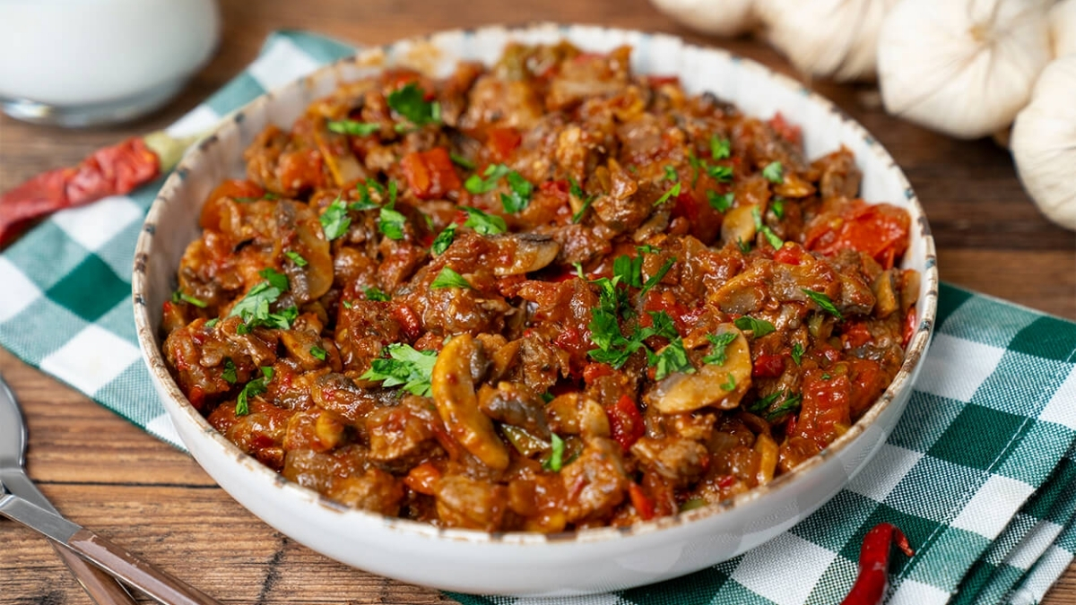 Et severlerin favorisi! Sofranıza hareket katacak: Evde et sote yapımı