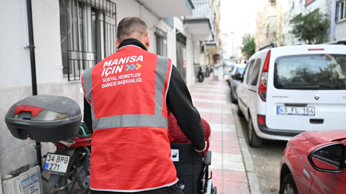 Gönüllere dokunan destek: Büyükşehir'den engelli bireylerin hayatını kolaylaştıracak medikal yardım...
