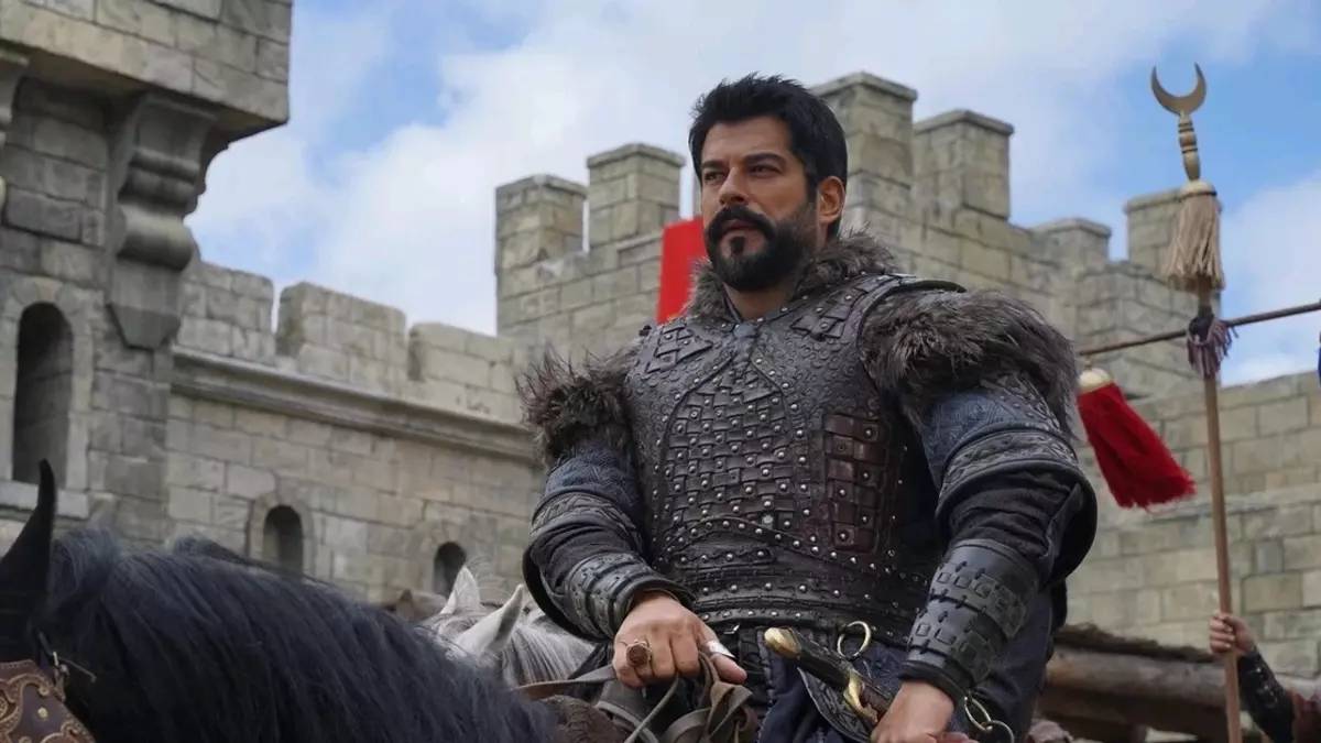 Burak Özçivit’i şaşırtan jest! Ünlü oyuncu hem şaşırdı hem de mutlu oldu