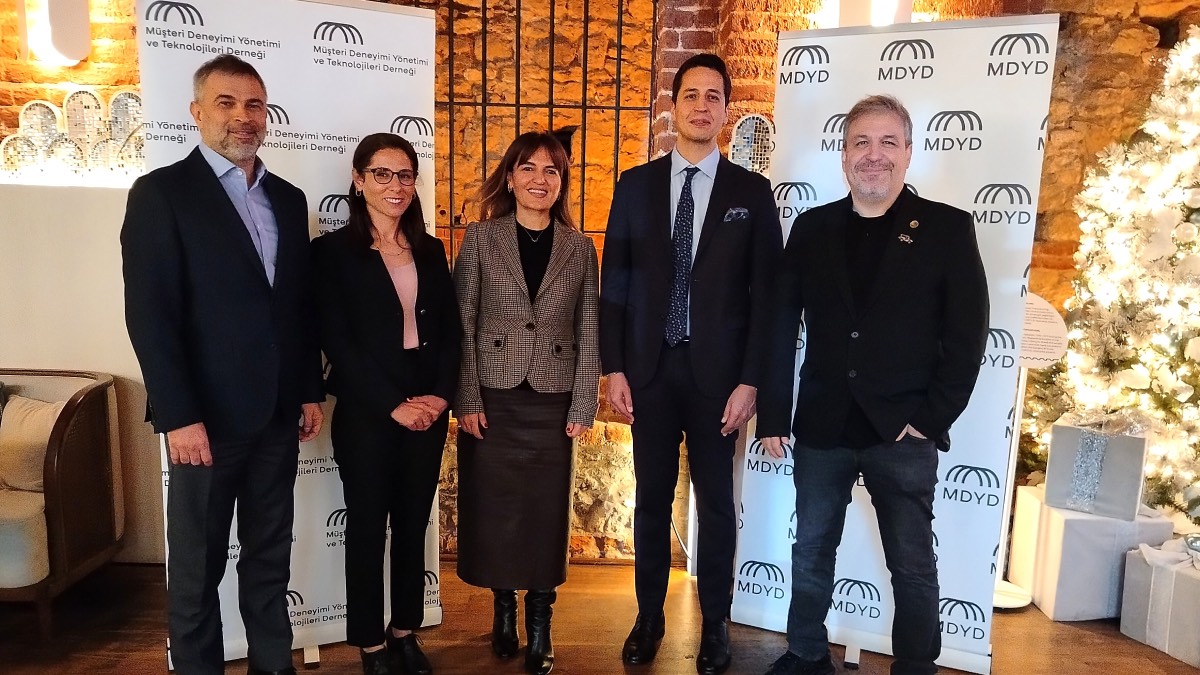 2025 müşteri deneyimi araştırması: Tüketici "yapay zeka olsun ama karşımda insan bulayım" diyor