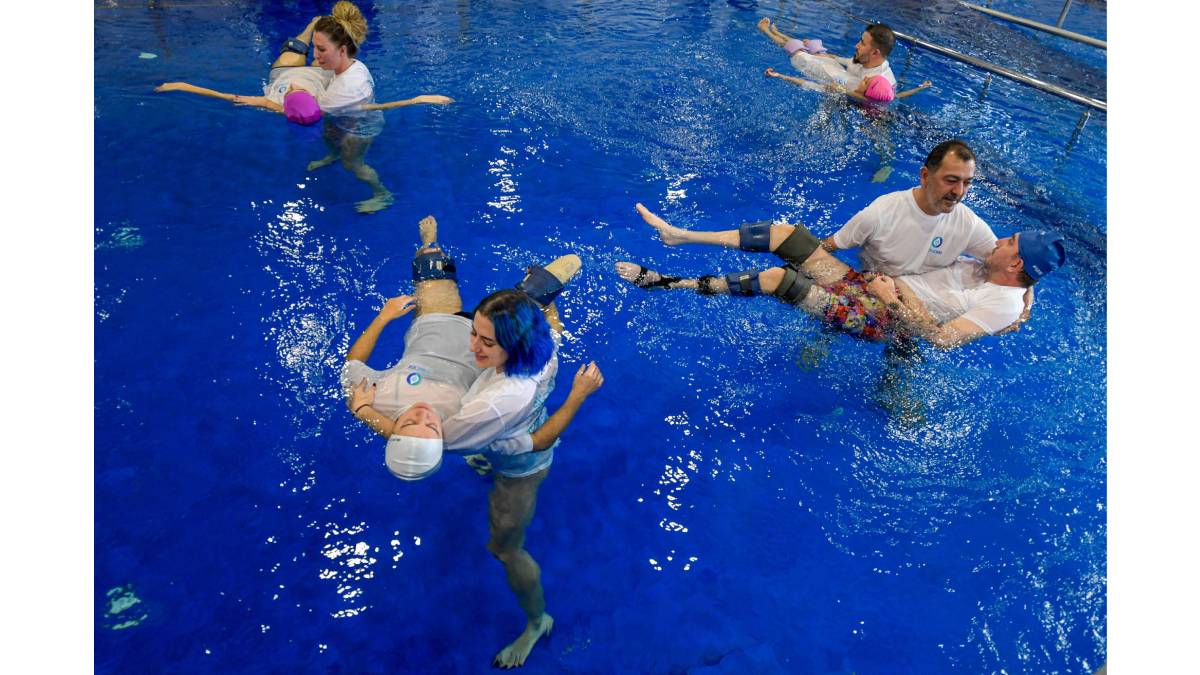 Suyun iyileştirici gücüyle engeller aşılıyor