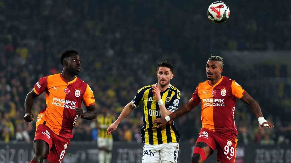 Fenerbahçe - Galatasaray derbisi Avrupa basınında manşetlerde: Fenerbahçe'nin kahramanı Jhon Duran