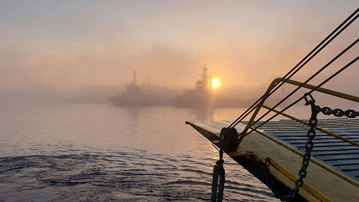 Çanakkale Boğazı'nda deniz ulaşımına 'sis' engeli
