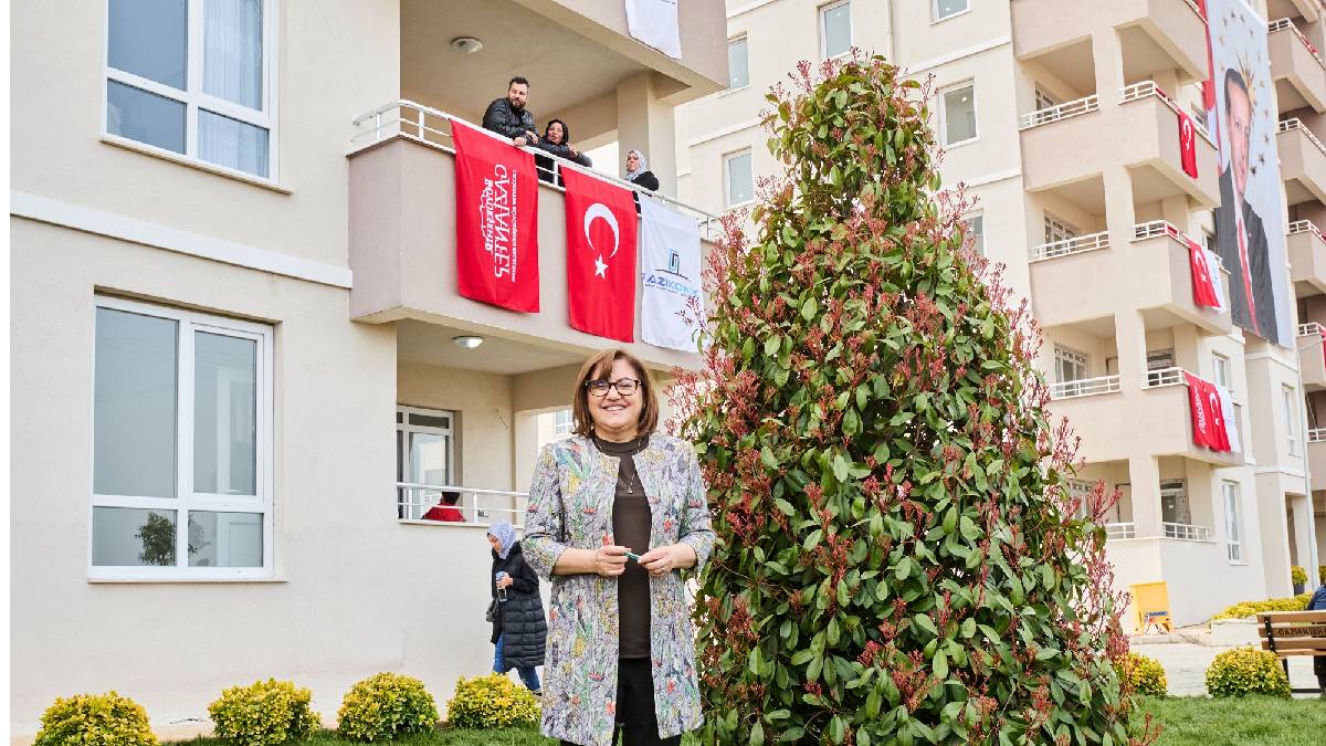 Gaziantep Büyükşehirden Aile Yılı’nda yeni müjde! En az 4 çocuğu olan aileler çekilişsiz, kurasız ev sahibi olacak