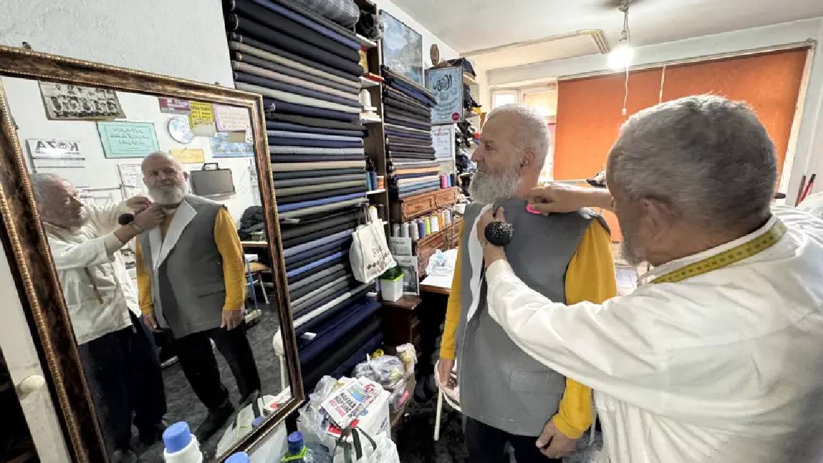 Dile kolay 70 yıllık meslek aşkı! ‘Bırakırsam hayattan koparım’ diyerek anlatıyor: 83 yaşında hala çalışıyor