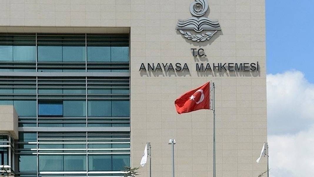 AYM'nin 6 siyasi parti için mali denetim kararları Resmi Gazete'de: Aralarında Saadet Partisi de var