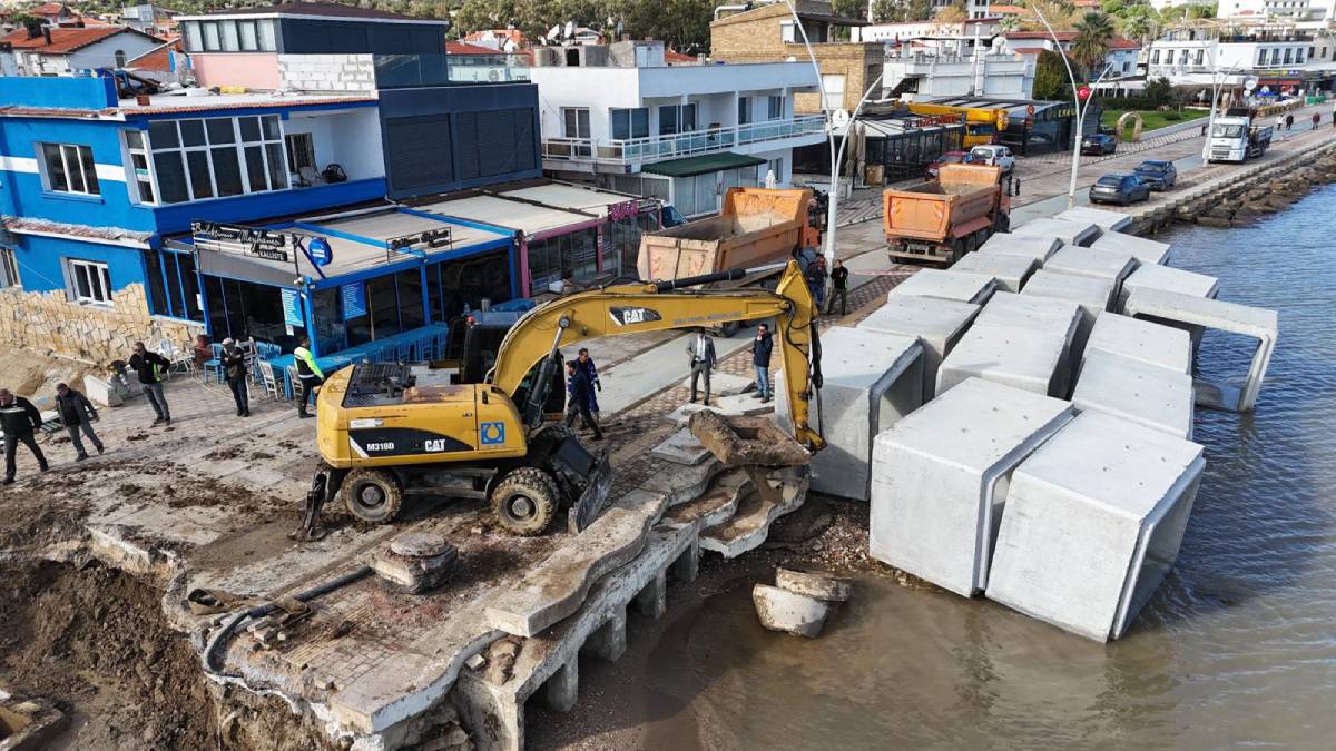 Yeni Foça’da taşkın kabusu bitti