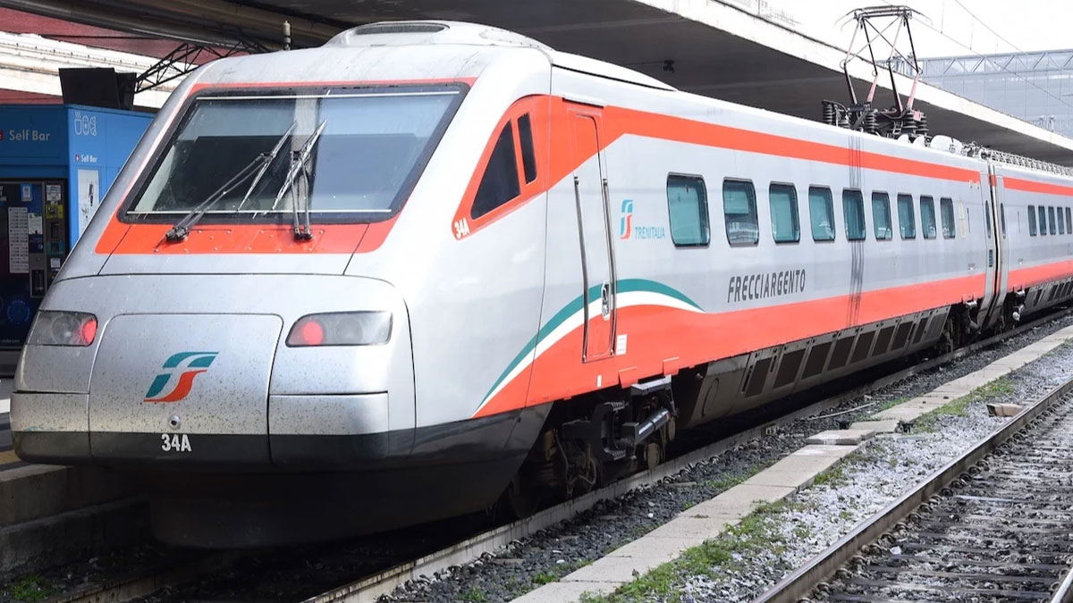 Yürüyen merdivenler çalışmadı, metro gecikti: Yolculara para iadesi kararı