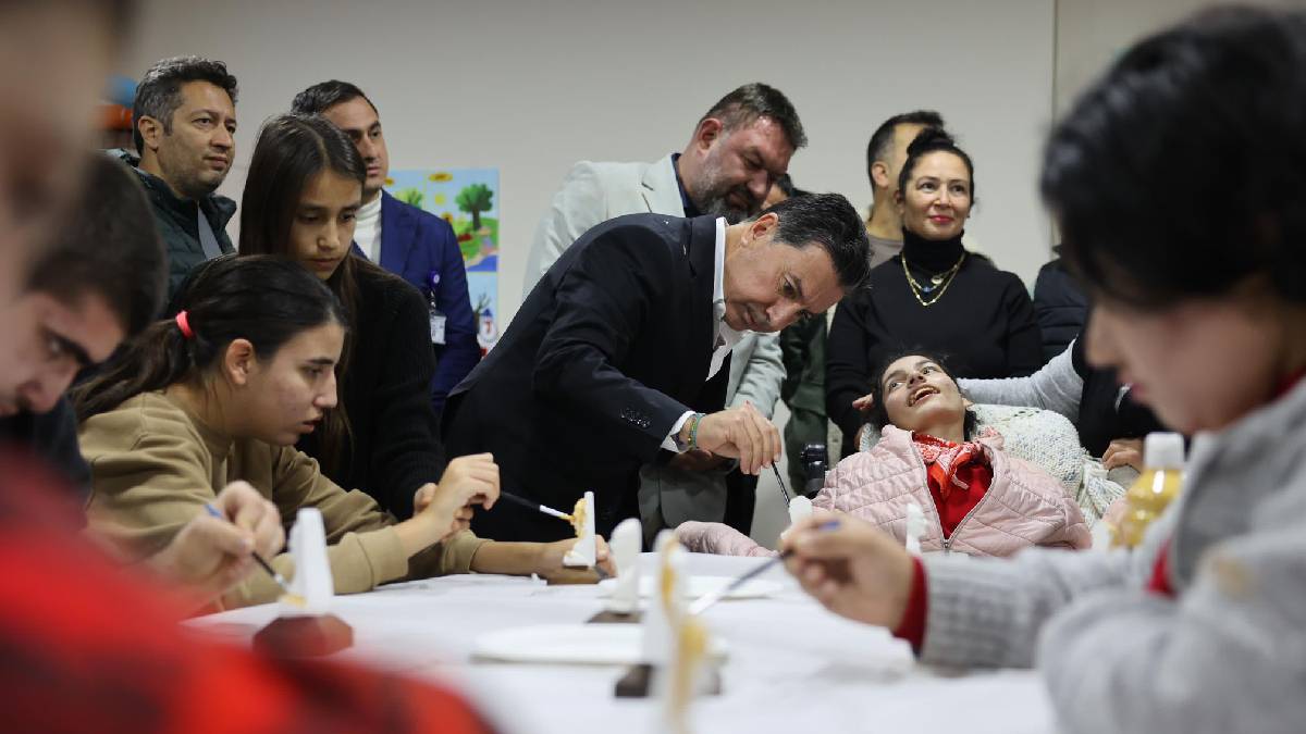 Büyükşehir'den sosyal belediyecilik alanında örnek hizmet: Engeller, Muğla’da sevgi ve hizmetlerle aşılıyor