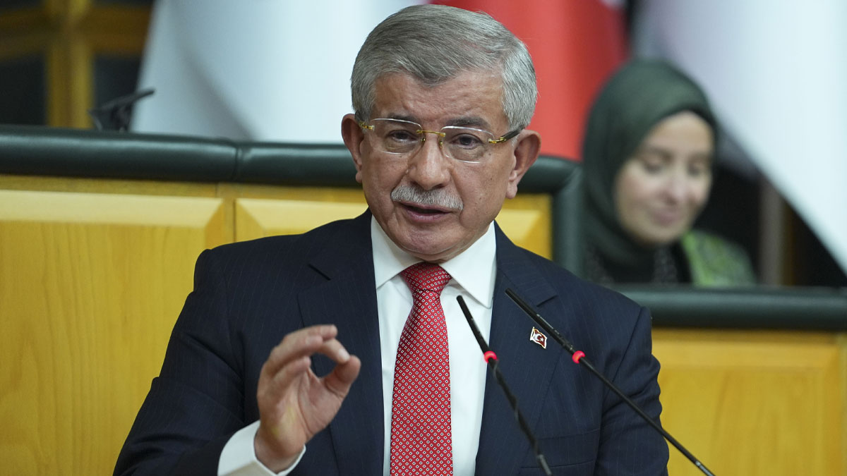 Davutoğlu’ndan 30 bin lira seyyanen zam tepkisi: Biz emekliye verdik, onlar bürokrata veriyor