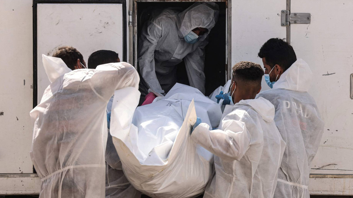 İsrail'in acımasızlığı bir kez daha gözler önüne serildi! Öldürülen Filistinlilerin cansız bedenleri çürümeye terk edildi