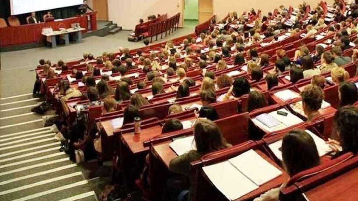 “Başkası yerine imza dönemi bitti: Üniversitelerde QR kodlu yoklama