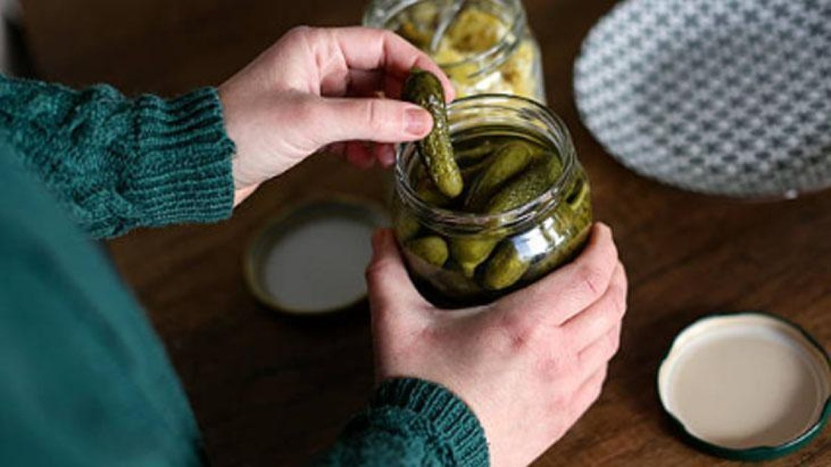 Çıtırlığın sırrı ortaya çıktı! Turşunun kıtır olması için uygulanması gereken 3 basit püf noktası