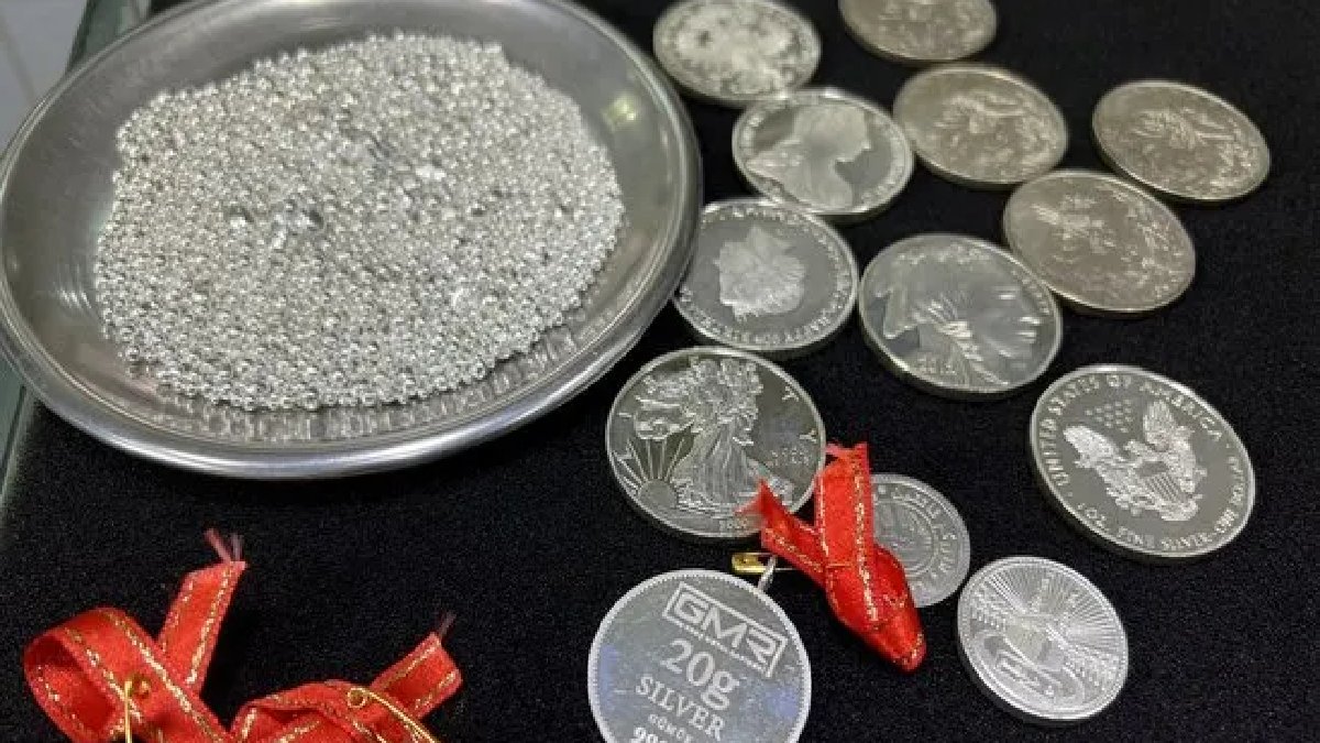 Haftanın beşinci günü gümüşte son durum! Gümüş arttı mı düştü mü? İşte 5 Aralık 2025 güncel gümüş fiyatları…