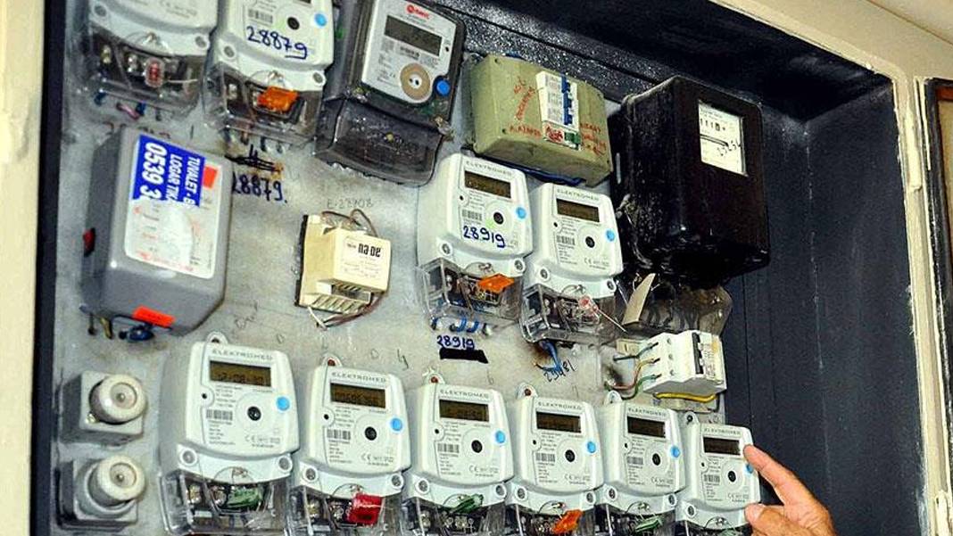 Elektrik sayaçları değişiyor: Son tarih belli oldu