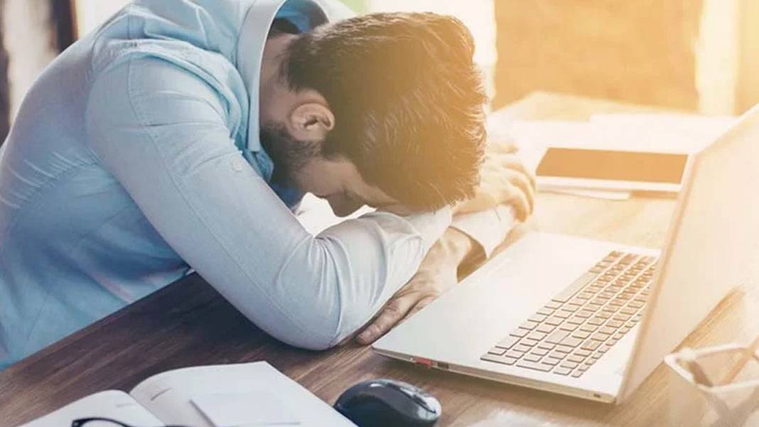 Çalışanların ruh sağlığı alarm veriyor: Her 100 kişiden 20'si depresyona aday