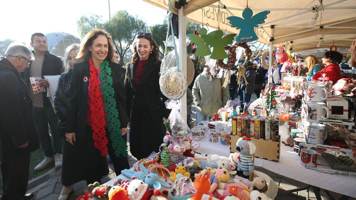 Karşıyaka ışıl ışıl olacak: ‘Yeni Yıl Şenliği’ 13 Aralık’ta başlıyor!