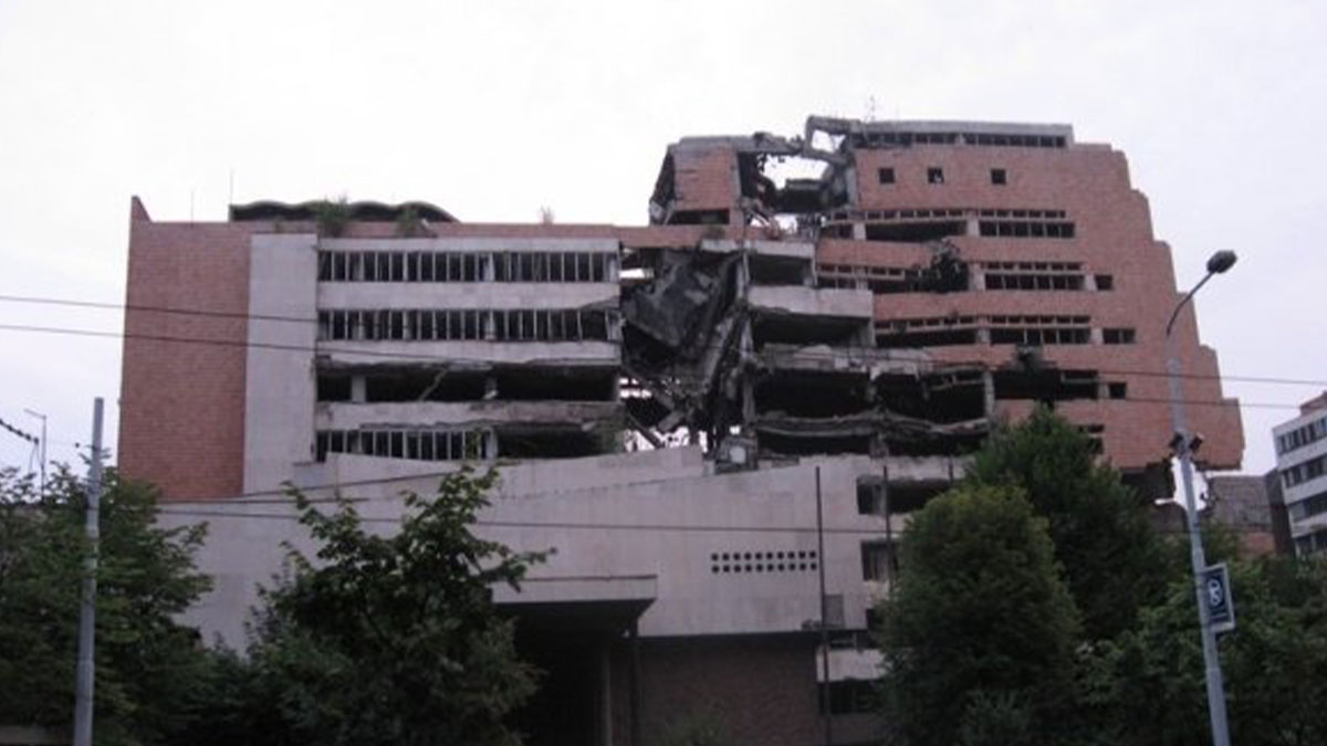 Sırp bakan, sahtecilik soruşturmasında ifade verdi