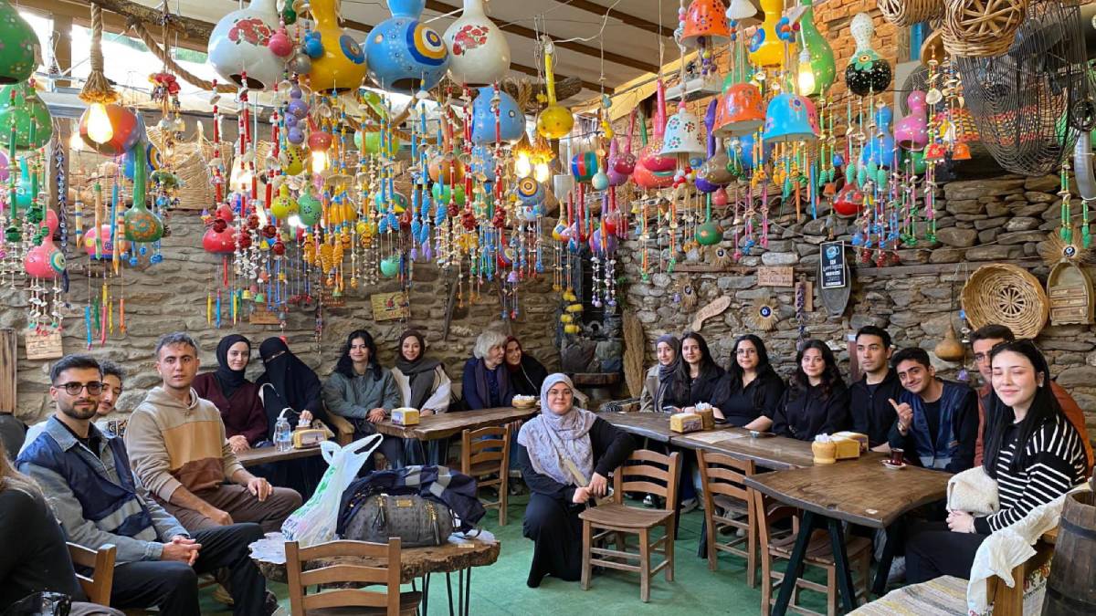 Büyükşehir’den üniversite öğrencilerine Tire gezisi