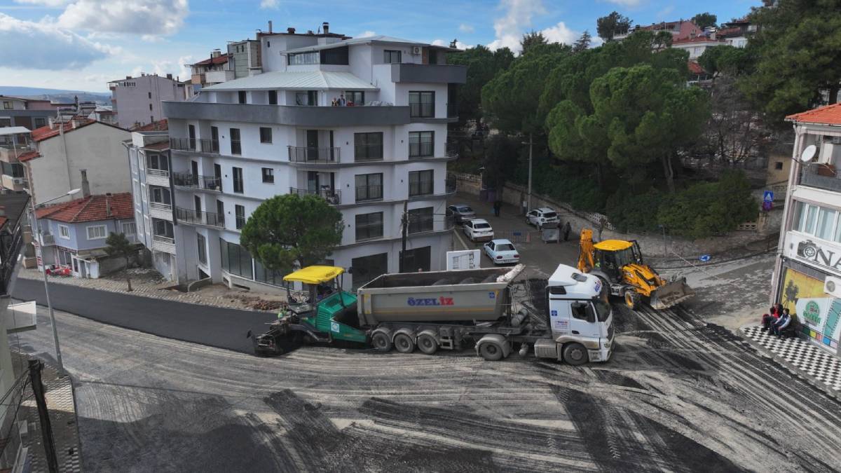 Demirci’de yolların konforu için 74 milyon TL’lik yatırım