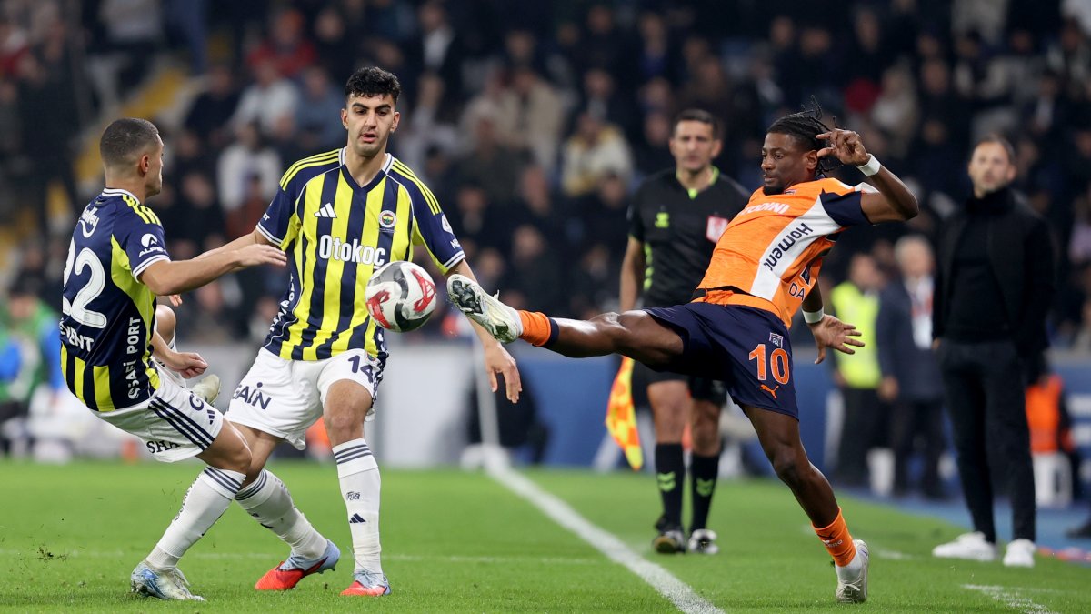 CANLI ANLATIM: Fenerbahçe, Başakşehir deplasmanında