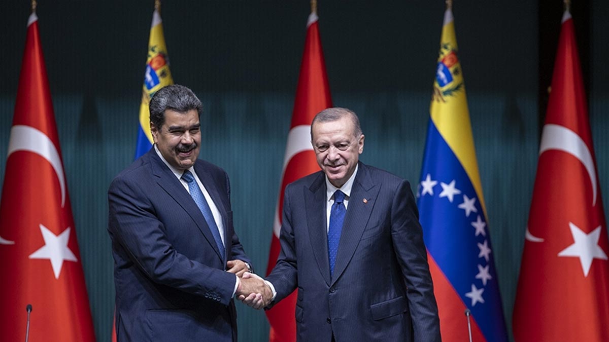 Erdoğan ve Maduro telefonda görüştü