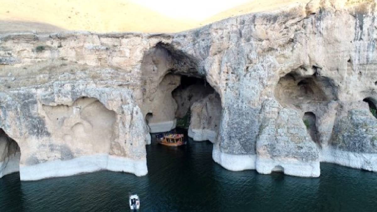 Bu köyde yalnızca 164 kişi yaşıyor! Mantar toplarken keşfettiler, binlerce yıllık geçmişe ışık tuttular