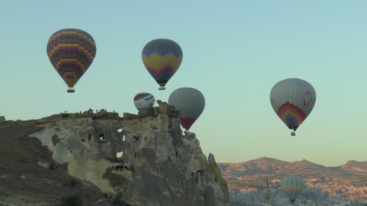 Türkiye'nin turizm cenneti Kapadokya'da balon uçuşu yapılamıyor! 4 gündür izin yok: Sebebi açıklandı