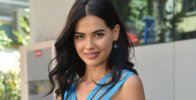 Ünlü oyuncu Fatmagül Fakı'nın aracına silahlı saldırı