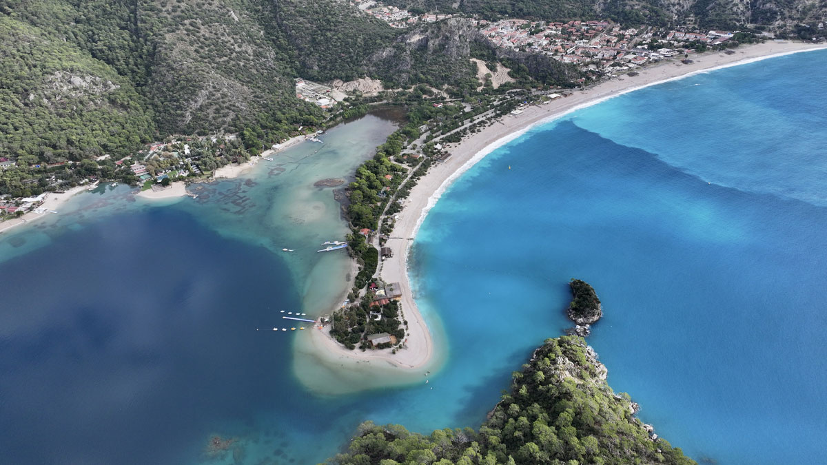 Fethiye'de Ölüdeniz’in rengi turkuaza döndü