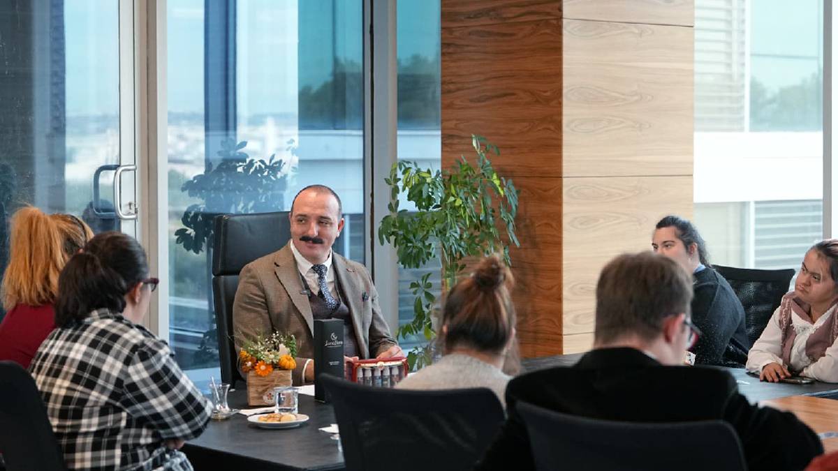 Başkan Kotan Down Sendromlular Ve Engelliler Derneği ile buluştu