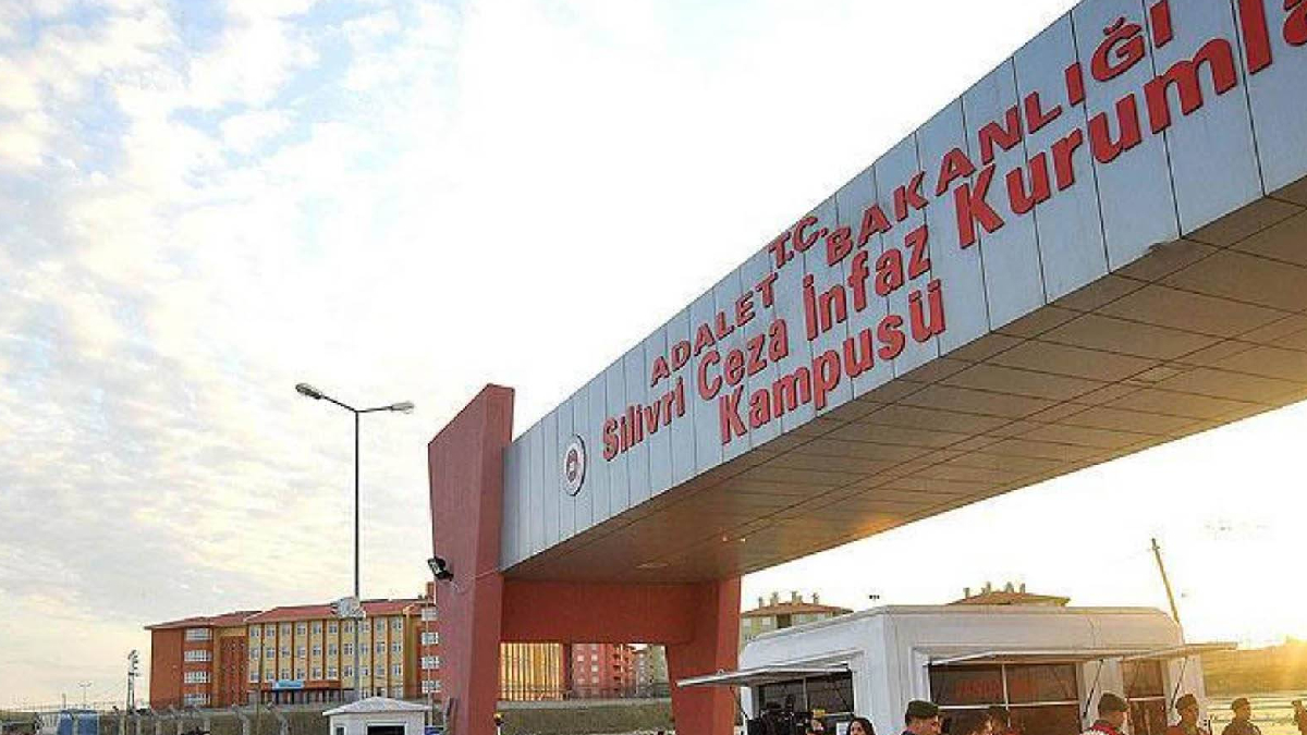 İBB davasında 'Silivri' skandalı iddiası: Hücreleri gezip 'itirafçı ol' baskısı yaptığı öne sürülen avukata suç duyurusu