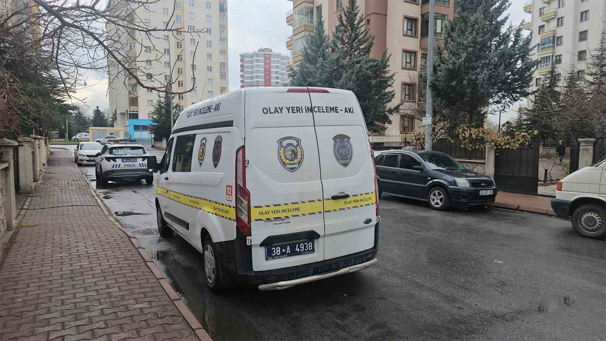 Kayseri'de korkunç olay! Eşiyle konuşmaya gitti, apartman görevlisinin eşini öldürdü