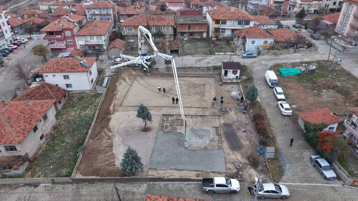 Karşıyaka Mahallesi’ne yeni park çalışması