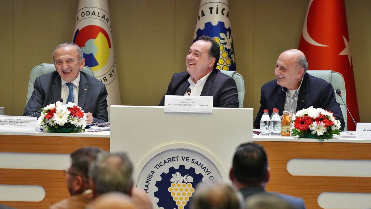 Başkan Dutlulu, Ticaret Odası’nda iş insanları ile buluştu