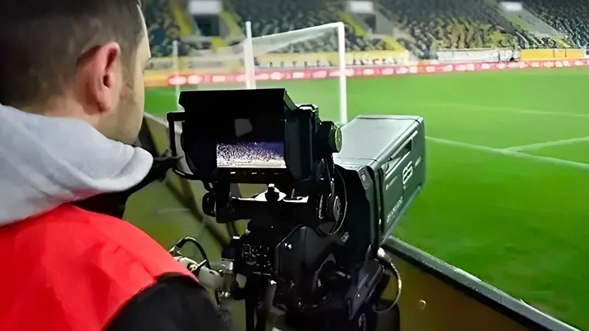 Yeni sezonda futbol 6 ayrı adrese bölündü: İşte liglerin yayınlanacağı platformlar