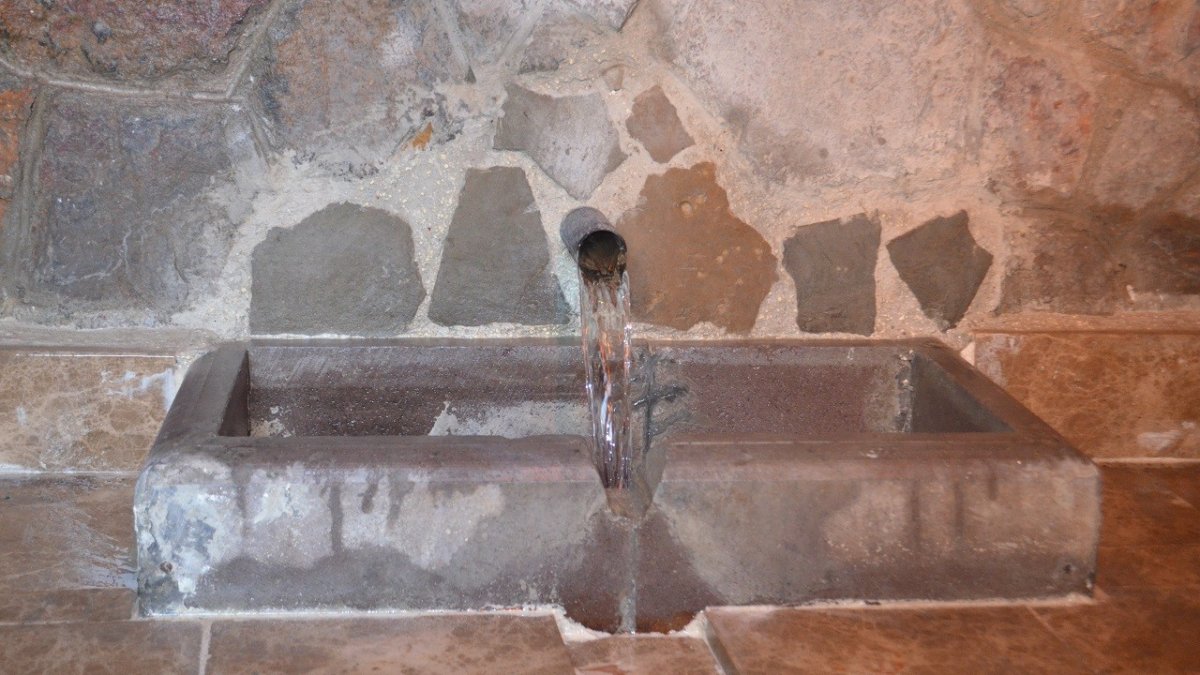 Sedef, uyuz, cüzzam... Bu pınardan akan suyun hepsini iyileştirdiğine inanılıyor: Asırlardır akmaya devam ediyor