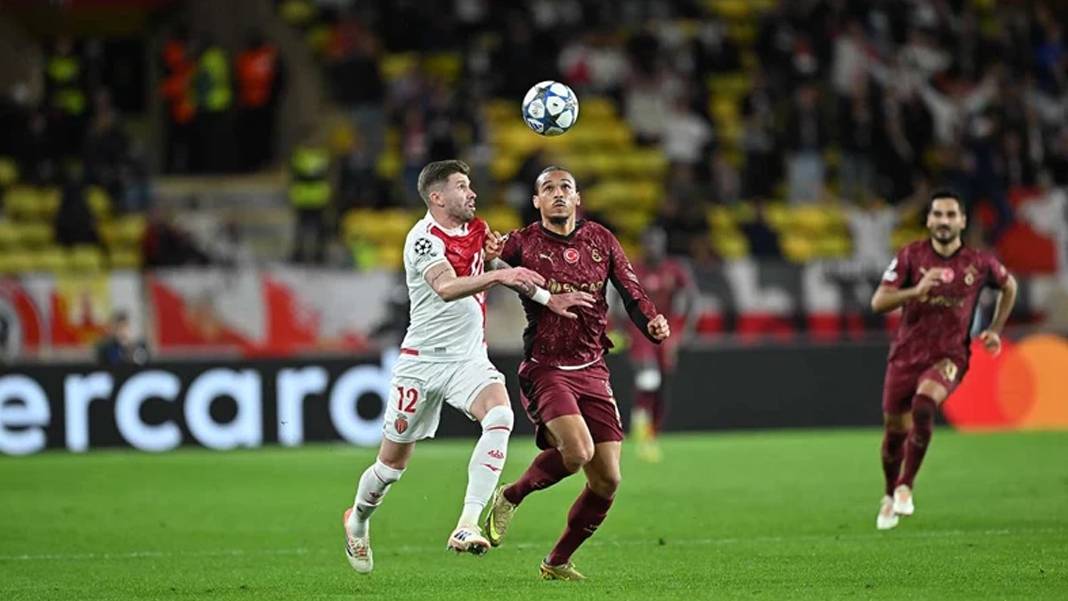 Fransız basını Galatasaray maçının kırılma anını yazdı: Uğurcan Çakır ve Sane gerçeği