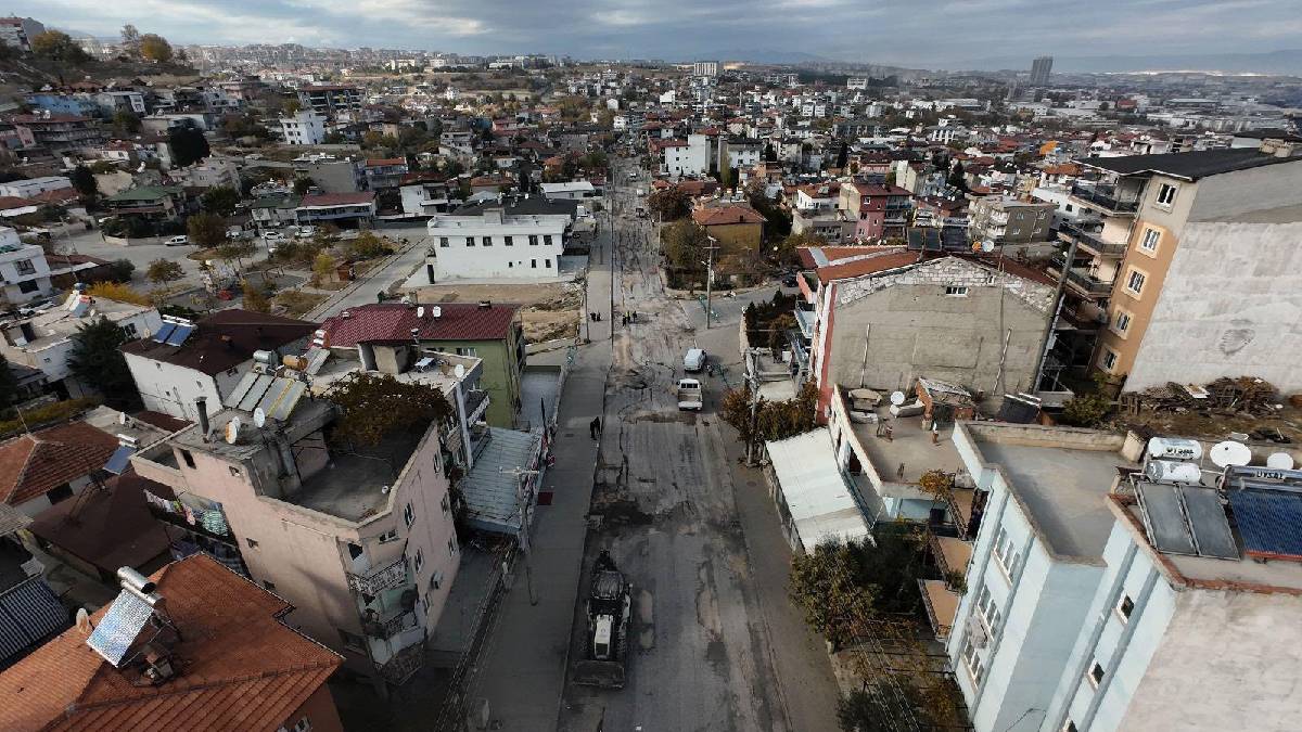 Merkezefendi’de yollar daha konforlu hale geliyor