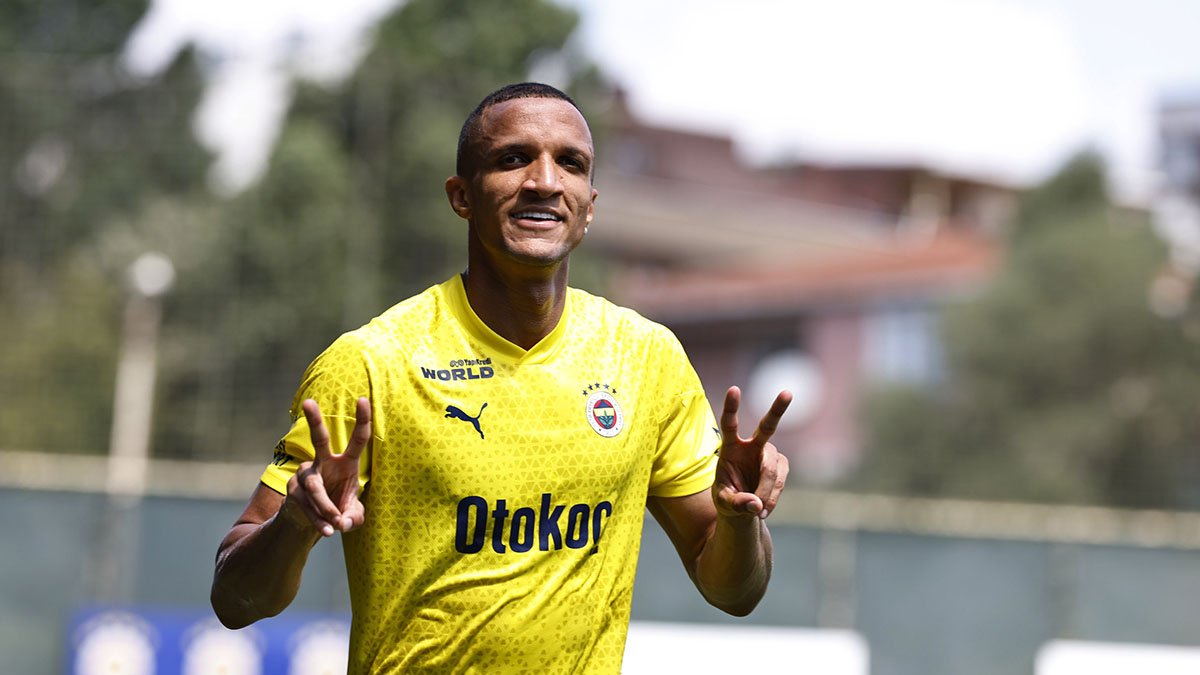 Fenerbahçe'de kadro dışı kalmıştı: Rodrigo Becao'ya İtalyan ekibi talip oldu