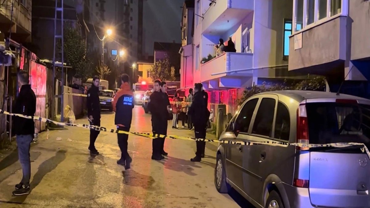 Pendik'te iki katlı binada yangın: 2 çocuk hayatını kaybetti, 2 çocuk ağır yaralı